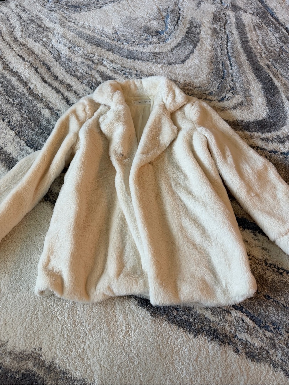 Women's Cream Faux Fur Coat - Elegant Plush Jacket